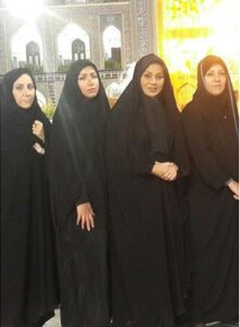 نسرین مقانلو با چادر در حرم امام رضا(ع)